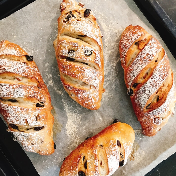 ミックスナッツとレーズンとクリチのハードパン レシピ 作り方 By Nao S Kitchen 楽天レシピ ミックスナッツとレーズンとクリチのハードパン レシピ 作り方 By Nao S Kitchen 楽天レシピ